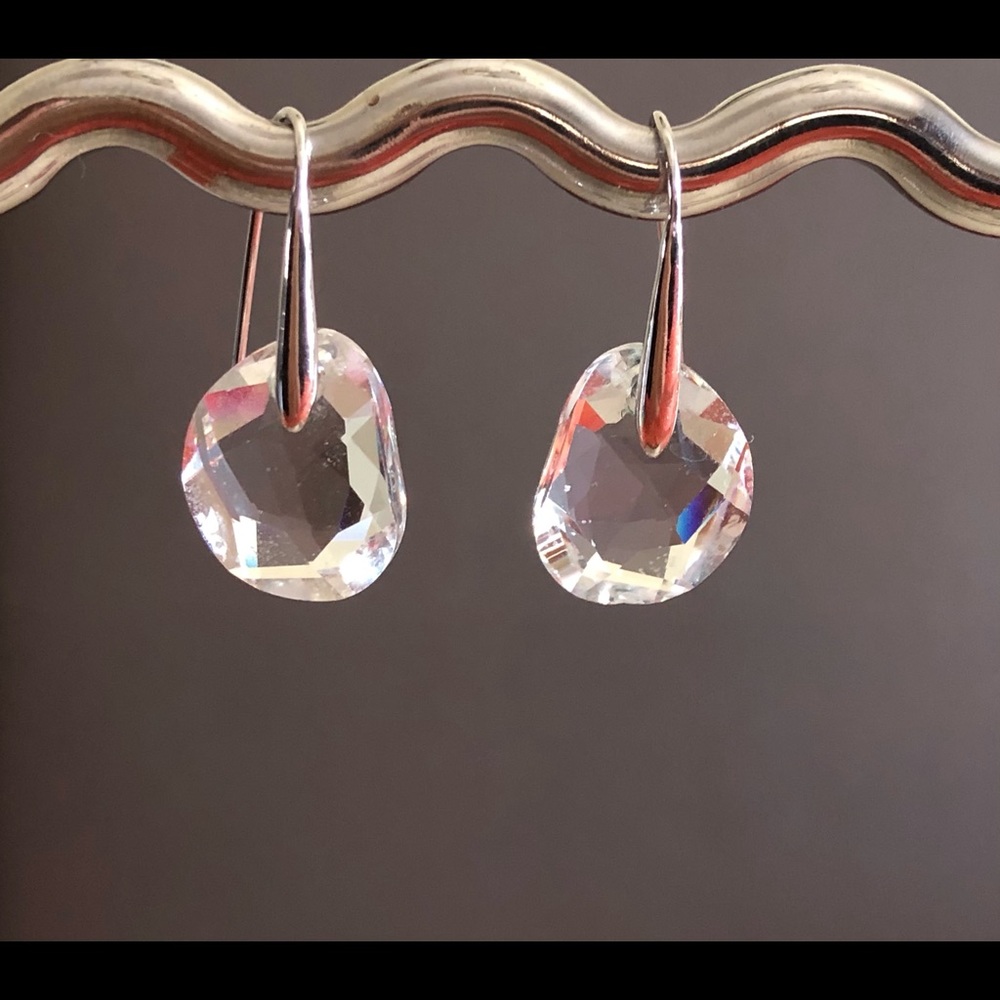 Swarovski drop earrings